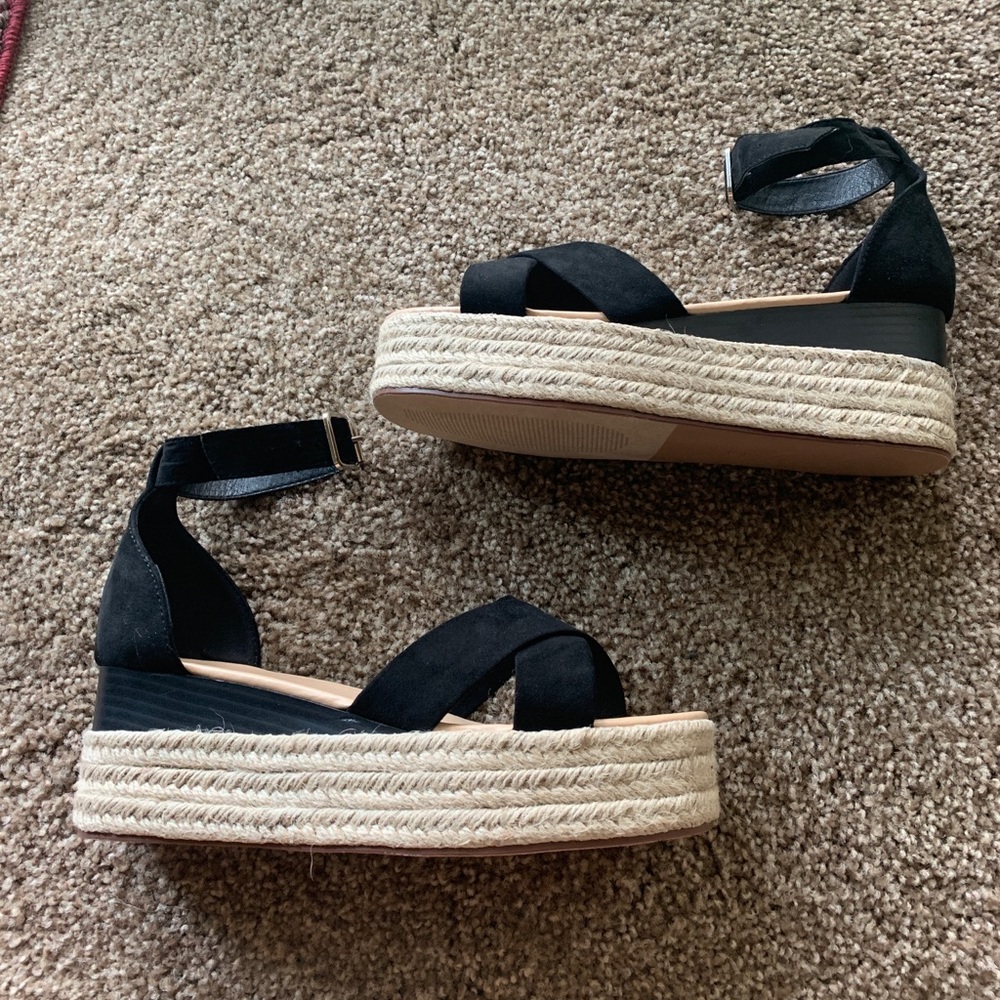 Just Fab Black Platform Sandals